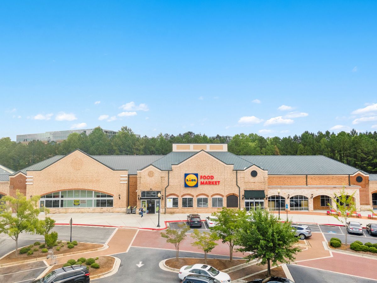 Los Angeles Investment Firm Acquires The Village at Peachtree Corners for $20.5 MM